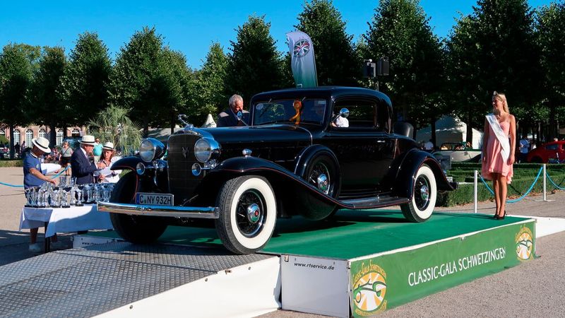 Sechzehnzylinder sind keine Erfindung der Neuzeit. Cadillac baute bereits in der ersten Hälfte der Dreißigerjahre V16-Motoren – sogar mit Hydrostößel. Dieses Exemplar trägt eine Coupé-Karosserie von Fisher und wurde von Werner Zinkes Werkstatt in Zwönitz (Erzgebirge) restauriert. (Bild: Peter Diehl)