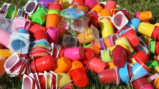 Mit dem neuen Verpackungsgesetz will die Bundesregierung die Abfallvermeidung und das Recycling verbessern. (Bild: EKM-Mittelsachsen)