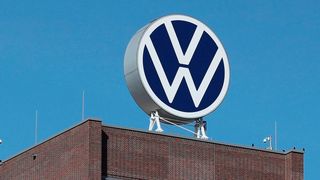 Während in Sachen Automarketing der VW-Konzern laut Oliver Blume alles richtig gemacht zu haben scheint, sollte die Personalabteilung bei den nächsten befristeten Arbeitsverträgen, die verlängert werden sollen, besser aufpassen ... (Bild: Volkswagen)