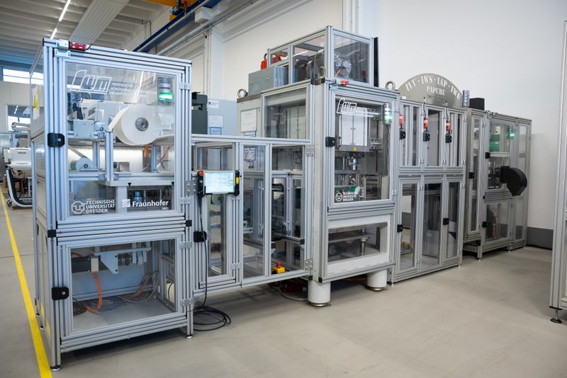 Demonstratoranlage mit integriertem Papure-Lasermodul (Bild: Fraunhofer IVV)