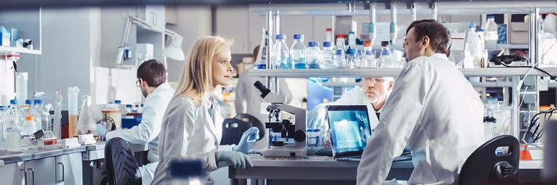 Die Richtigkeit kritischer Daten muss jederzeit sichergestellt sein. Bei manuellen Eingaben ist die Überprüfung durch einen zweiten Anwender oder eine validierte elektronische Methode vorgeschrieben Die Richtigkeit kritischer Daten muss jederzeit sichergestellt sein. Bei manuellen Eingaben ist die Überprüfung durch einen zweiten Anwender oder eine validierte elektronische Methode vorgeschrieben