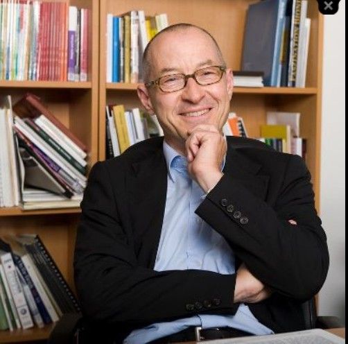 Trendforscher David Bosshart: einer von vielen hochkarätigen Referenten der IDEA / FBDi Trendtage 2013:  (Bild: David Bosshart / FBDi)