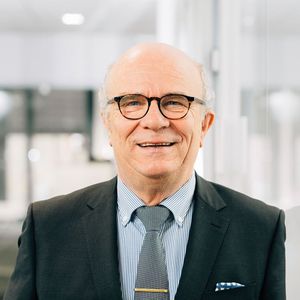 (Nachwuchsstiftung Maschinenbau gGmbH)