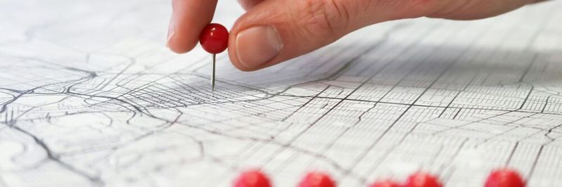 B2B Unternehmen mit vielen Standorten stehen unter wachsendem Druck, Marketingwirkung sauber nachzuweisen.(Bild:  Unsplash)