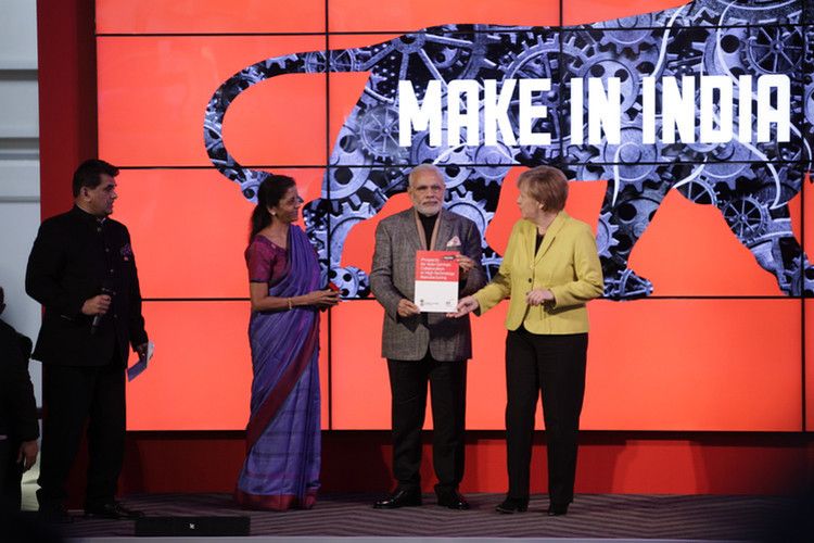 Kanzlerin Merkel und Indiens Premierminister Modi vor ihrem Rundgang über die Hannover Messe. (Foto: MaschinenMarkt)