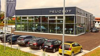 Das Autohaus Panzer hat in Traunstein einen neuen Standort bezogen. (Autohaus Panzer)