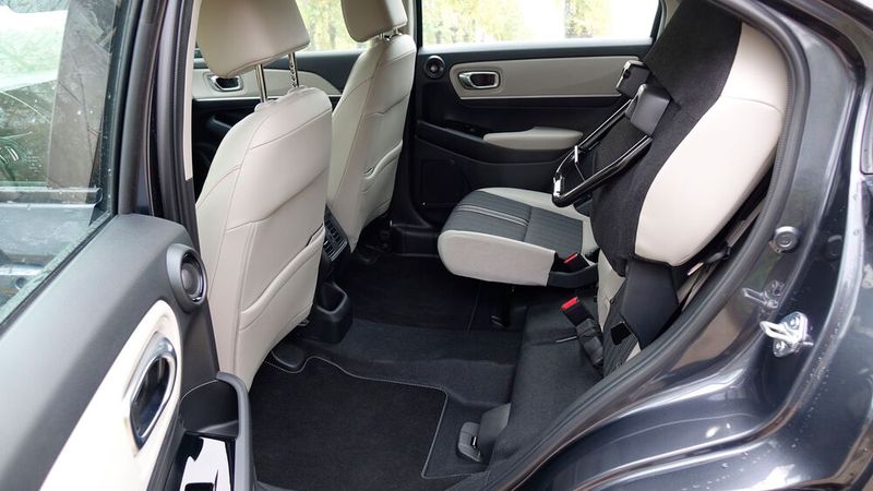 Kein Honda-Autocheck ohne ein Foto der Magic Seats. Die klappbaren Sitzflächen machen aus dem Rücksitzraum einen zweiten Kofferraum. (Bild: Rosenow – »kfz-betrieb«)
