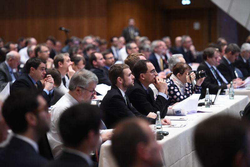 Rekord: 650 Teilnehmer aus 130 Branchenunternehmen und mehr als 40 Forschungsinstituten kamen zur FVA-Infomartionstagung nach Würzburg. (Bild: Jürgen Mai)