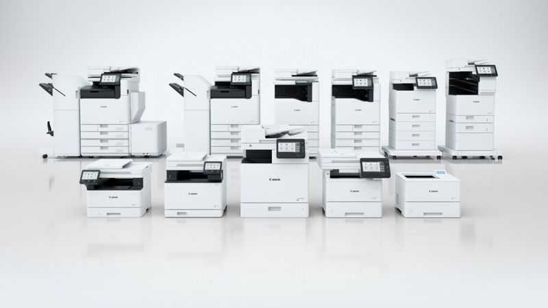 Die komplette Palette der Imageforce-Drucker und MFPs von Canon umfasst Color- und-Mono-Drucker sowie MFPs für den A3- und den A4-Druck. Die beiden neuen A4-Farb-MFPs der C-1700-Serie sind laut Canon für mittelgroße Büros und Fachabteilungen bestimmt.  (Bild: Canon)