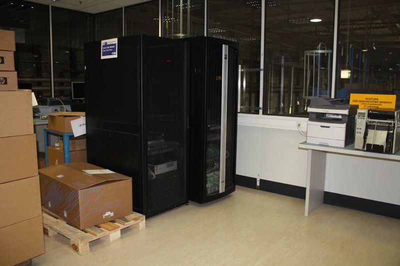 In Straubing können auch große Server assembliert und getestet werden. (Archiv: Vogel Business Media)