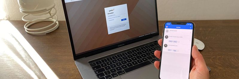 Gerade bei der Remote-Arbeit aus dem Homeoffice heraus ist es wichtig, den Zugang zum Firmennetz abzusichern – bspw. über eine Multifaktor Authentifizierung.(Bild:  jambit)