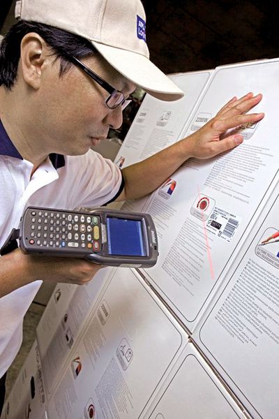 In der Kontraktlogistik lauern eine Menge Fallstricke. Die Vertragspartner sollten Leistung und Vertragstyp genau prüfen. (Bild: APLL)