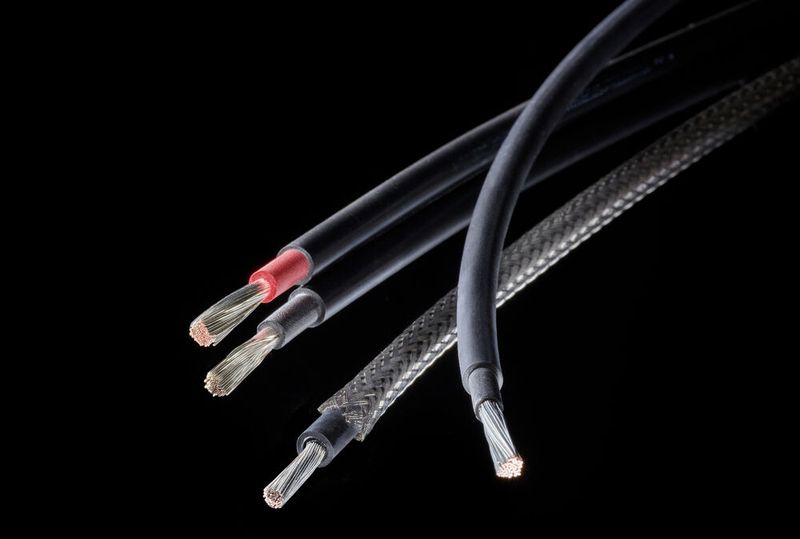 Die Helupower-Solarkabel sind speziell für die Verkabelung  von Solarmodulen untereinander sowie mit dem Wechselrichter konzipiert. (Bild:  Helukabel)