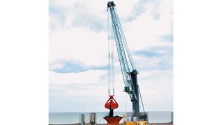 Fünf neue LHM 550 sollen die Schüttgutkapazität von Bothra Shipping Services stark steigern. (Bild: Liebherr)