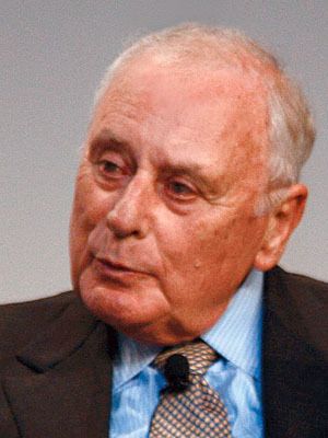 „Wir sind teurer als andere, weil wir es uns leisten müssen, in Ingenieurdienstleistungen zu investieren.“ Prof. Reinhold Würth, Vorsitzender des Stiftungsaufsichtsrats der Würth-Gruppe. Bild: Otto (Archiv: Vogel Business Media)