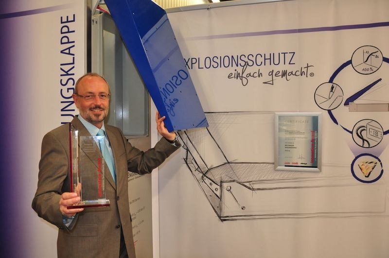 Peter Reitinger, Geschäftsführer von Reitinger Engineering, erhielt für seine  Explosionsdruckentlastungsklappe der Baureihe SK den Innovation-Award in der Kategorie Umwelt und Sicherheitstechnik/Explosionsschutz (M.Henig/PROCESS) (Archiv: Vogel Business Media)