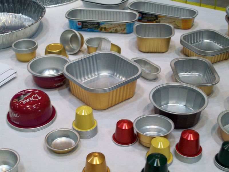 Wenn es um Pressen für die Umformung von Aluminium und Weißblech für Verpackungen von Nespresso, Katzenfutter und Schokolade geht, haben die Schweizer eine Lösung. (Archiv: Vogel Business Media)