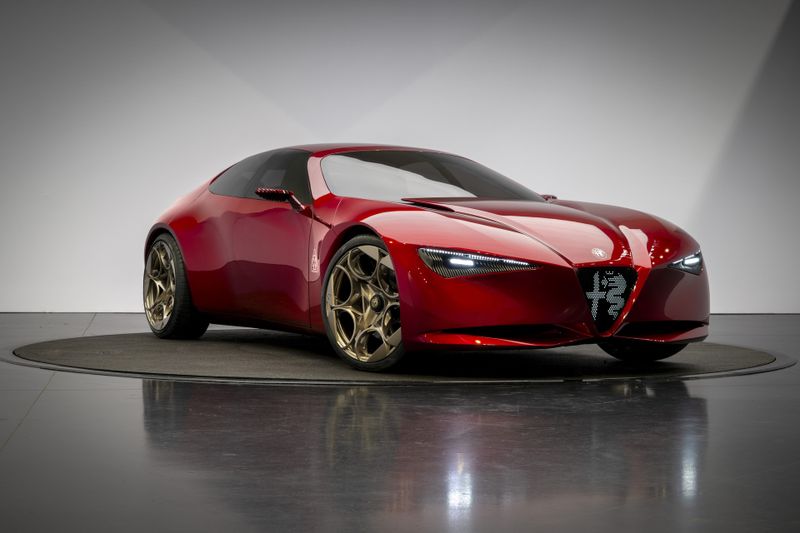 With the “Cuorerosso” design concept, Alfa Romeo offers a glimpse into the future design of its vehicles. (Source: Alfa Romeo)