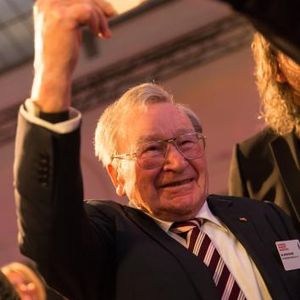 Artur Fischer wurde für sein Lebenswerk ausgezeichnet(Europäisches Patentamt)