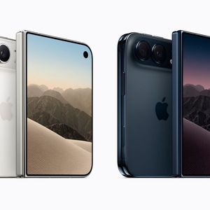 Verfügbar ist das IP68-klassifizierte iPhone Duo in den Farben Sternenweiß und Nachthimmel. (Bild:  Apple)