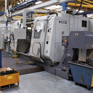 Eines von mehreren CNC-Drehzentren mit und ohne Subspindel.