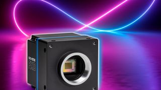 SVS-Visteks UV-Spezialkamera ist im Handling genauso einfach wie eine Standard Machine Vision Kamera. (Bild: SVS-Vistek)