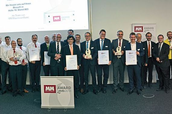 Die glücklichen Gewinner des MM Award zur AMB, der in vier Kategorien an insgesamt fünf Innovationen verliehen wurde.