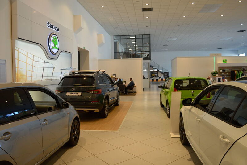 Der Mehrmarkenhändler verkauft die Pkw-Marken Skoda, Mazda, Volvo, Citroën und Seat. (Achter / »kfz-betrieb«)