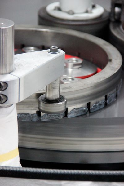 Werksführung bei der Leser GmbH & Co. KG in Hohenwestedt im Rahmen der Nortec-Pressetour. (Bild: Horn)