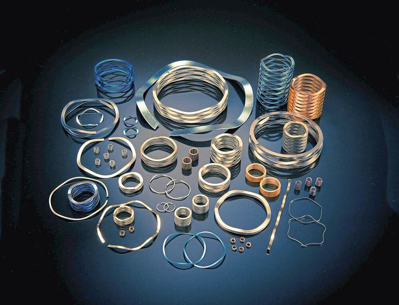 Das aktuelle TFC-Standardsortiment umfasst einlagige Wellenfedern verschiedenster Ausführungen und mehrlagige Wellenfedern der Baureihe Crest-to-Crest mit Durchmessern von 5,0 mm bis 400 mm.  (Bild: TFC/Smalley)