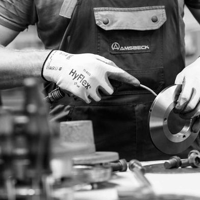 Montage: Fliehkraftkupplungen sollten stets genau auf die Maschine ausgelegt werden. (Bild: Amsbeck Maschinentechnik)