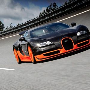 (Bugatti)