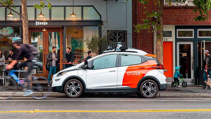 Cruise setzt bisher umgebaute Elektroautos des Modells Chevy Bolt ein.(Bild:  Cruise)