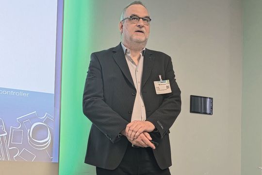 Guido Körber von Code Mercenaries spricht über die Qualität in der technischen Dokumentation. (Bild:  ELEKTRONIKPRAXIS)