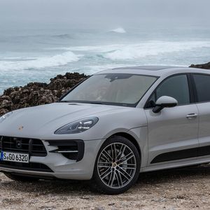 Als weiteres BEV (Battery Electric Vehicle) haben die Stuttgarter den nächsten Macan ab 2023 auf der Uhr.(Bild:  Porsche)