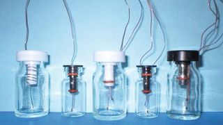 Methoden zur Anbringung/Positionierung von Thermoelementen (Genevac)