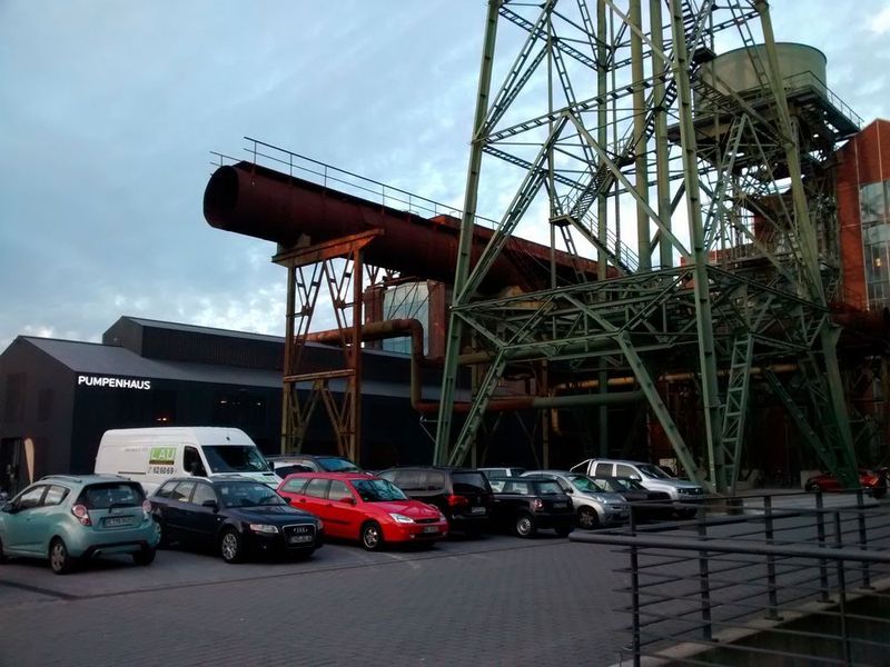 Impressionen der Armaturenmesse Diam: Fachvorträge, Ausstellung und Jahrhunderthalle. (Bild: PROCESS / Ernhofer)