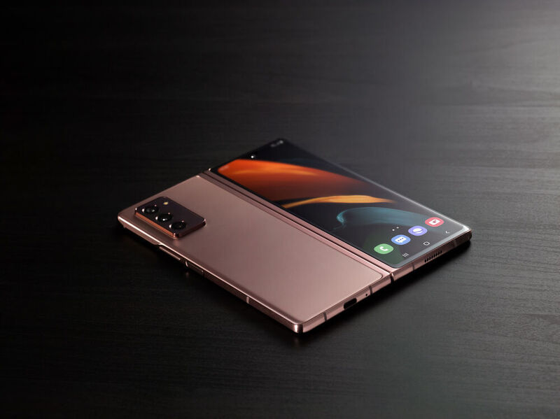Im geöffneten Zustand misst das Device 19,27 Zentimeter und verfügt über einen 7,6 Zoll großes Display. (Samsung)