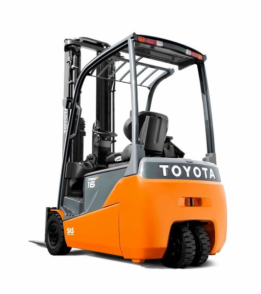 Die Dreiradmodelle des Traigo 48 bieten Tragfähigkeiten von 1,5 bis 2,0 t und lassen sich auf engstem Raum manövrieren. (Bild: Toyota Material Handling)