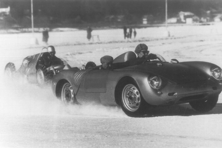 Zunächst fand das Rennen nur als Skijöring (ab 1952) statt – erst ab 1956  als internationales Motorrad- und Auto-Eisrennen Zell am See. (GP Ice Race)