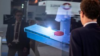 Digitale Exponate auf der AMB: Ausstellende Unternehmen machen ihre Lösungen für die moderne Metallzerspanung unmittelbar erlebbar. (Bild: Thomas Wagner)