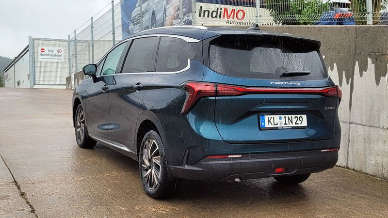 Angetrieben wird der Forthing 4 U Tour von einem 130 kW/170 PS starken Benziner. (Bild: Wehner - VCG)