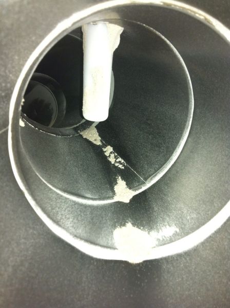 ... measuring the bulk level in a filling tube (Picture: UW)