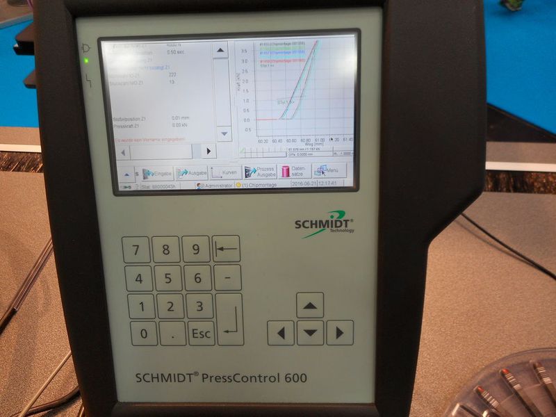 Eine Software visualisiert und dokumentiert die Prozessparameter. (Reinhardt / Devicemed)