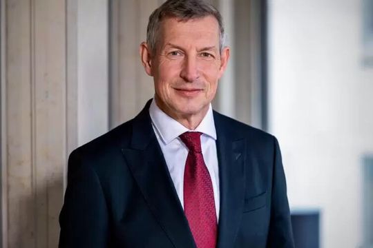 Udo Dinglreiter löst ab Anfang nächsten Jahres Stefan Wolf als Präsident des Arbeitgeberverbandes Gesamtmetall ab ...(Bild:  Gesamtmetall)