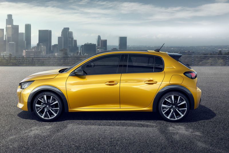 Insgesamt sieht die Neuauflage des 208 deutlich sportlicher aus, was vor allem an der etwas längeren Motorhaube liegt. (Bild: Peugeot)