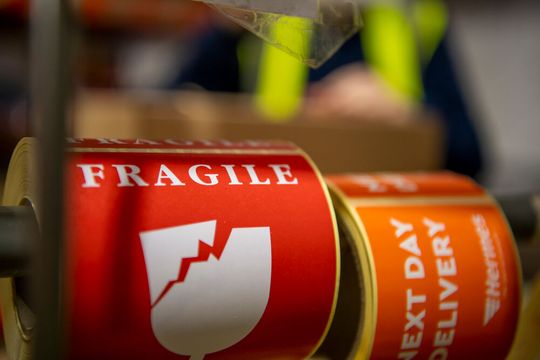 Mithilfe des Fulfillment-Dienstleisters Fulfilmentcrowd kann Honey and Pearls die positiven Wechselwirkungen verschiedener natürlicher Inhaltsstoffe in seinen Nahrungsergänzungsmitteln einer weitaus größeren Kundschaft andienen. Mithilfe des Fulfillment-Dienstleisters Fulfilmentcrowd kann Honey and Pearls die positiven Wechselwirkungen verschiedener natürlicher Inhaltsstoffe in seinen Nahrungsergänzungsmitteln einer weitaus größeren Kundschaft andienen.
