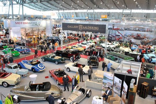 Der Oldtimer-Event-Experte, die Motorworld Group, soll auf der IAA für frischen „alten“ Wind sorgen und Besucher auf die Messe locken.(Bild:  Dominsky/»kfz-betrieb«)