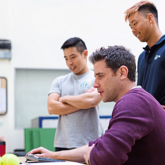 Fachkräfte im Bereich Engineering sind nicht leicht zu finden. Fachkräfte im Bereich Engineering sind nicht leicht zu finden.