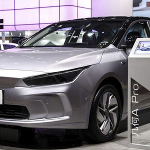 Und noch eine Marke: Geely zeigt in Shanghai auch das Auto A Pro der Marke Geometry.(Bild:  Geely)